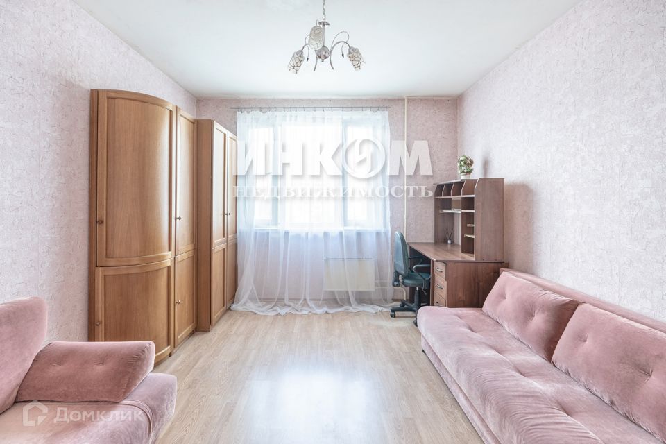 Продаётся 2-комнатная квартира, 58.2 м²