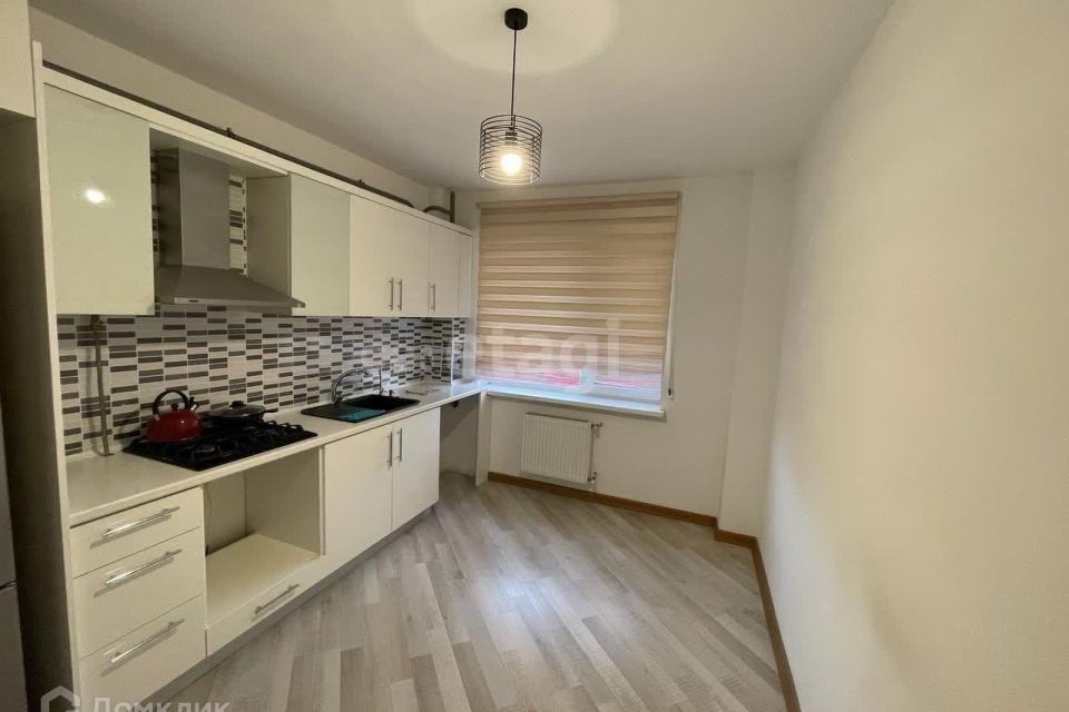 Продаётся 1-комнатная квартира, 43.6 м²