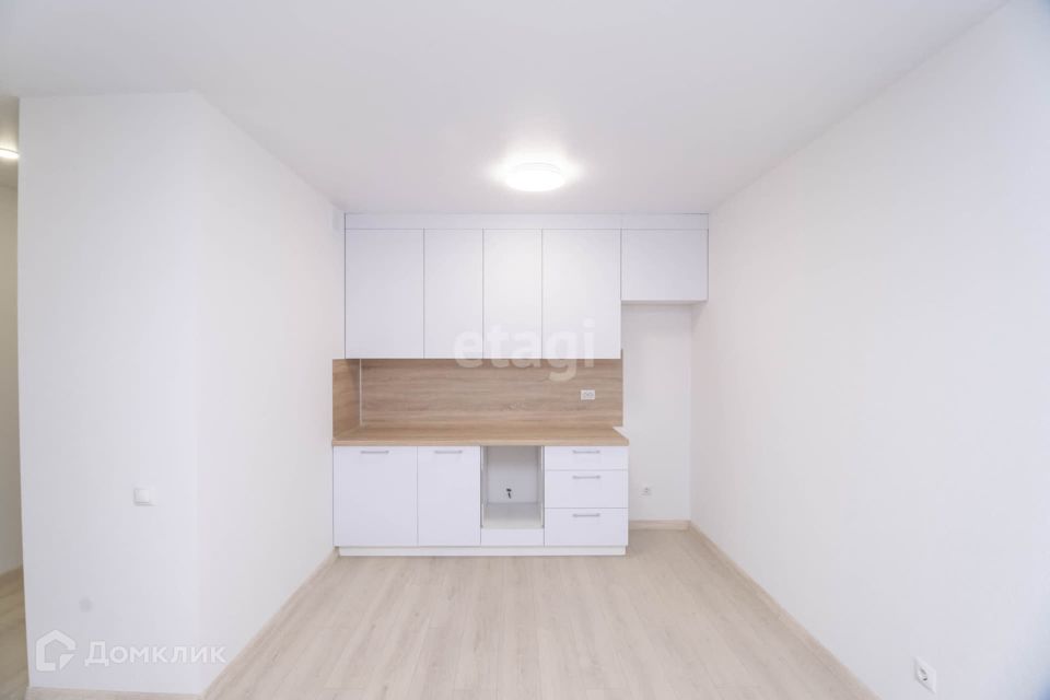 Продаётся 1-комнатная квартира, 39.61 м²