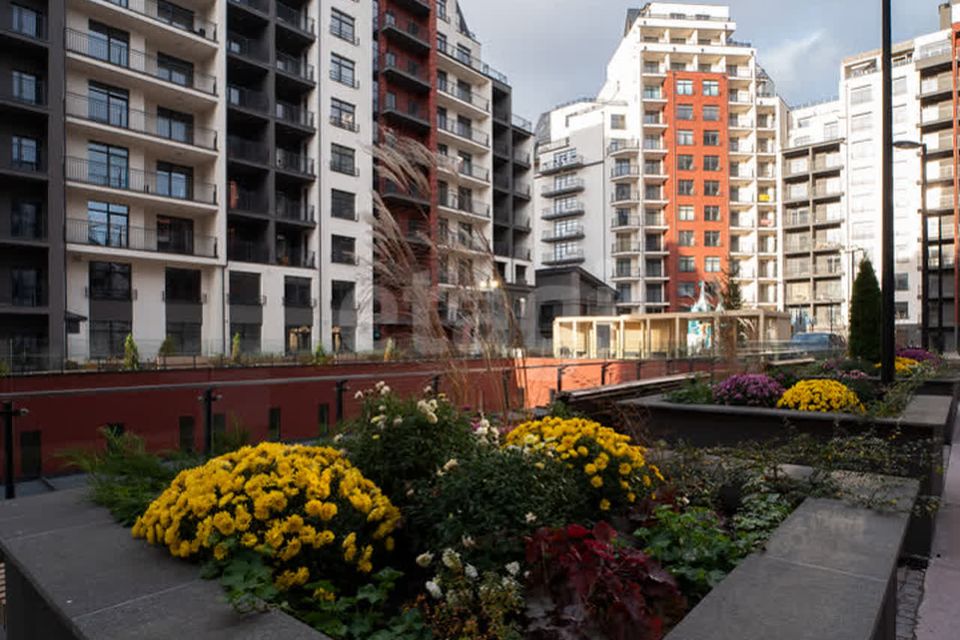 Продаётся 3-комнатная квартира, 122.1 м²