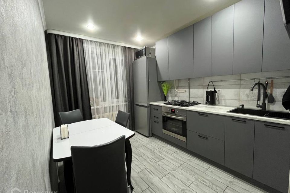 Продаётся 3-комнатная квартира, 65.8 м²