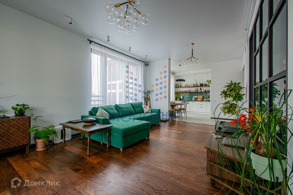 Сдаётся 4-комнатная квартира, 107.4 м²