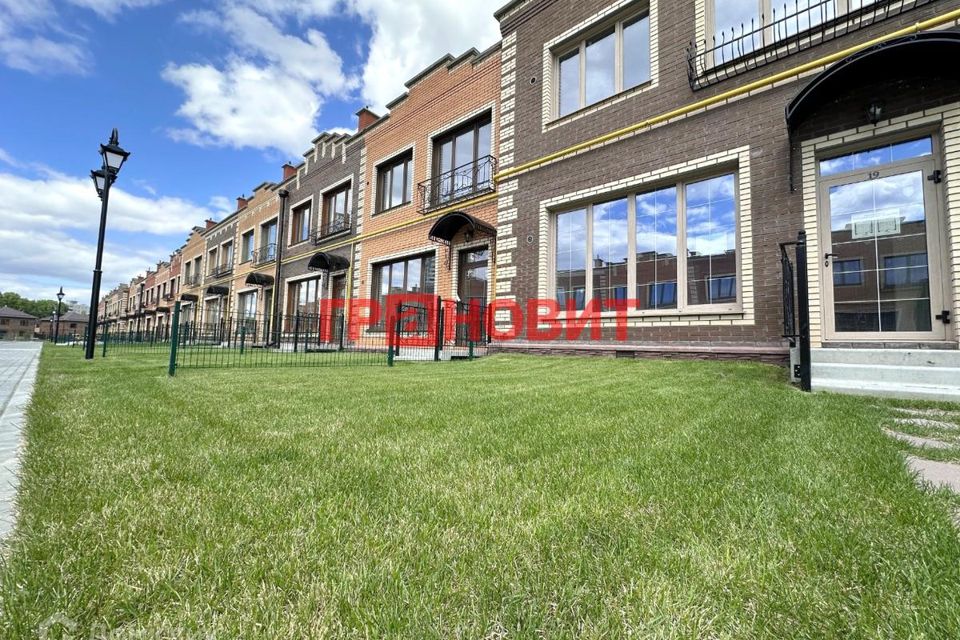 Продаётся 4-комнатная квартира, 62 м²