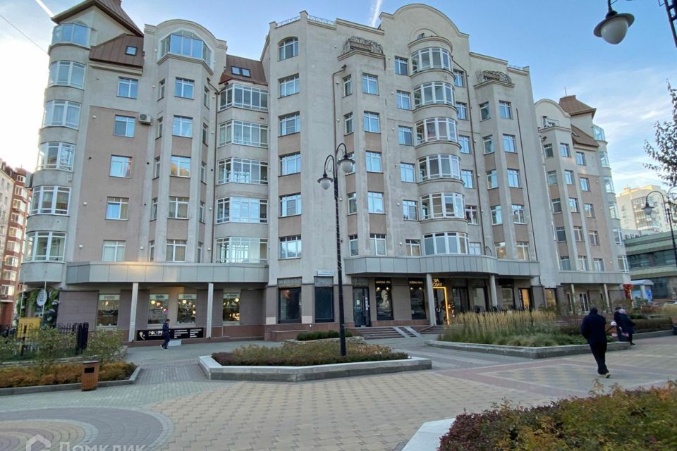 Продаётся 4-комнатная квартира, 134.3 м²