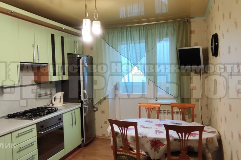 Сдаётся 2-комнатная квартира, 62 м²