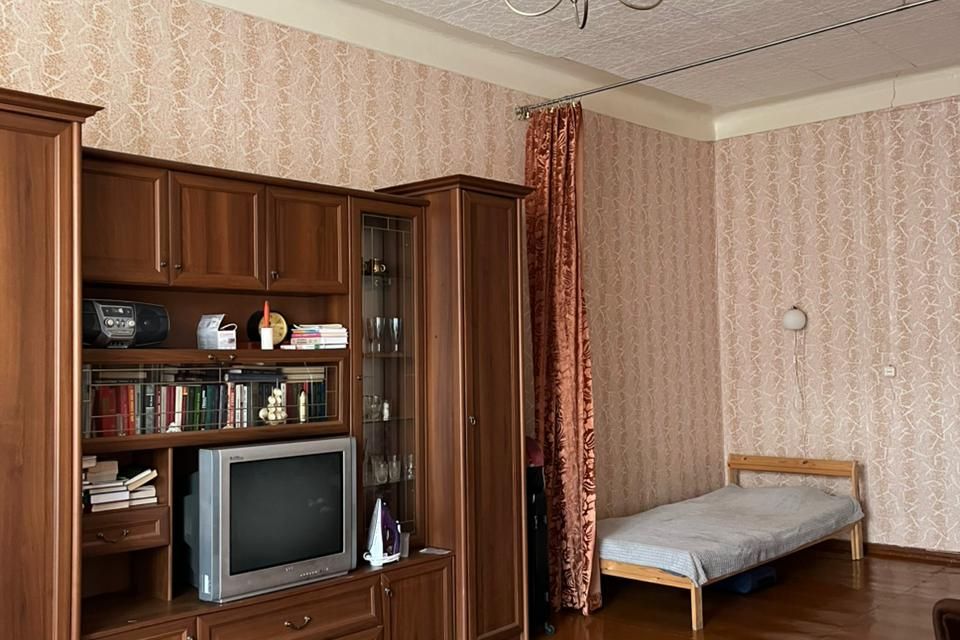 Сдаётся 1-комнатная квартира, 50 м²