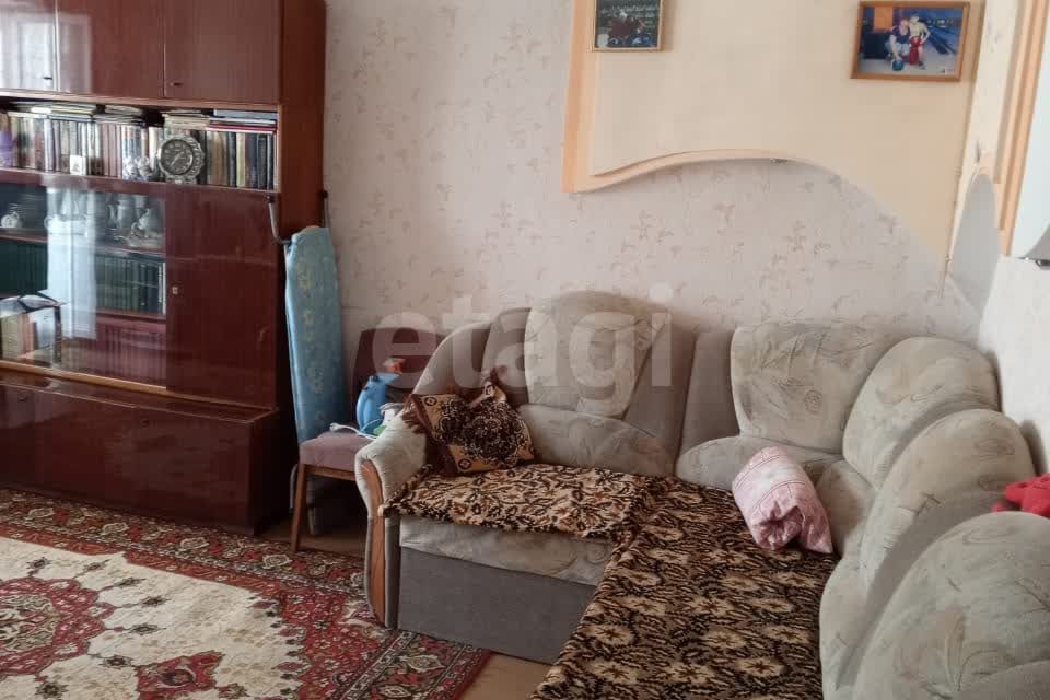 Продаётся 3-комнатная квартира, 59.8 м²