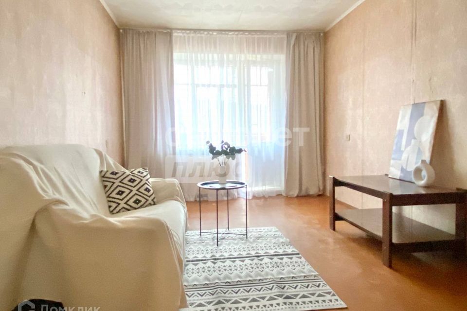 Продаётся 2-комнатная квартира, 50.7 м²