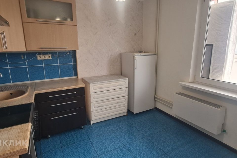 Продаётся 1-комнатная квартира, 37.6 м²