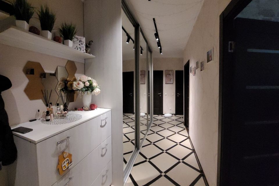 Продаётся 2-комнатная квартира, 63 м²