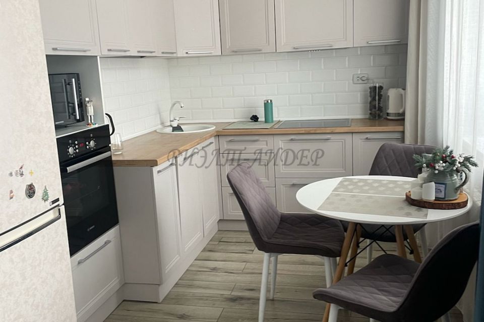 Продаётся 2-комнатная квартира, 63 м²