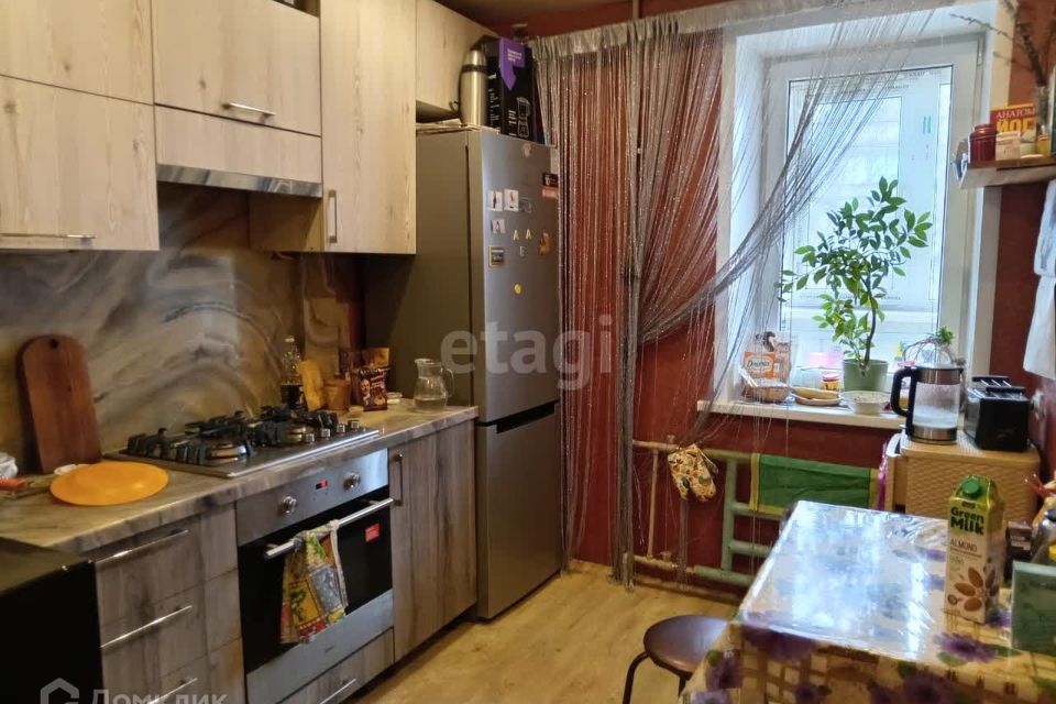 Продаётся 3-комнатная квартира, 57.7 м²