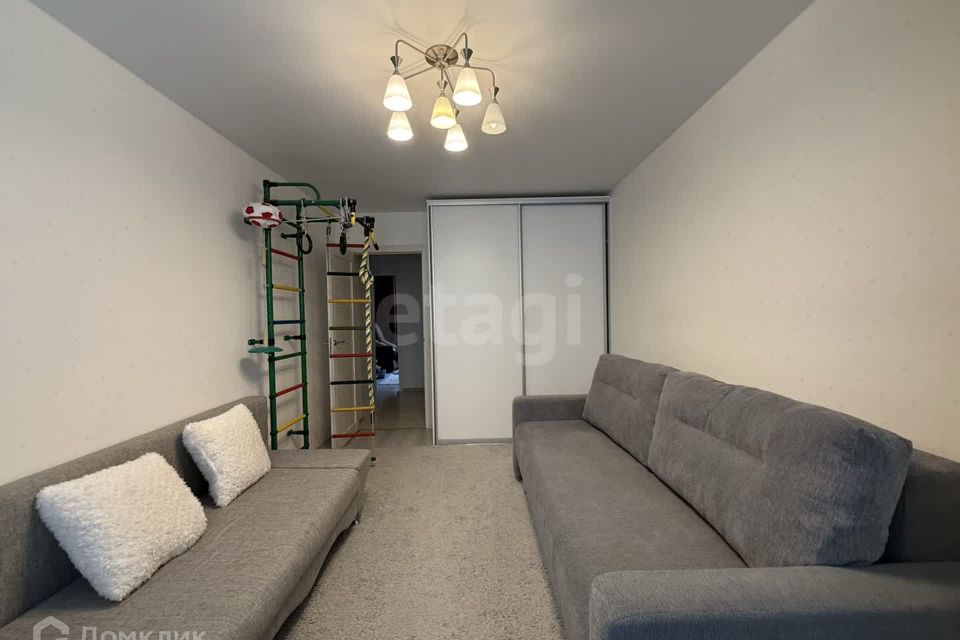 Продаётся 2-комнатная квартира, 58 м²