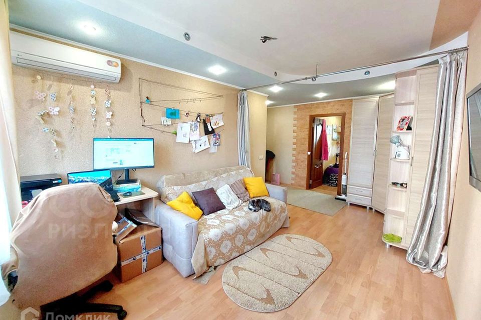 Продаётся 3-комнатная квартира, 65 м²
