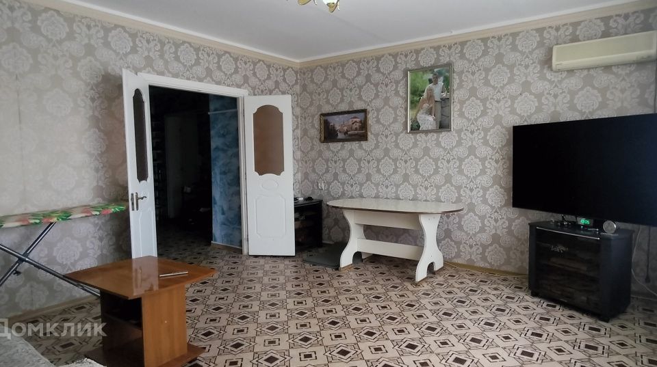 Продаётся 4-комнатная квартира, 112 м²