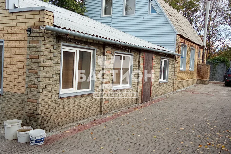 Продаётся 2-этажный дом, 230 м²