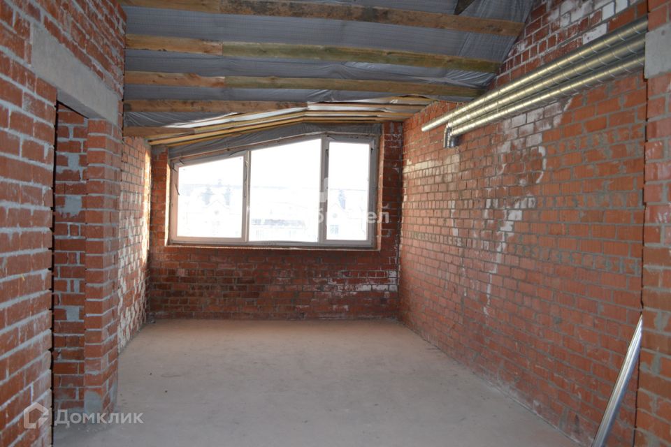 Продаётся 2-комнатная квартира, 57 м²