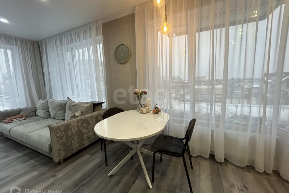 Продаётся 2-комнатная квартира, 61.7 м²