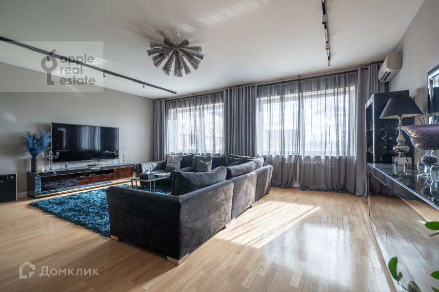 Сдаётся 4-комнатная квартира, 195 м²