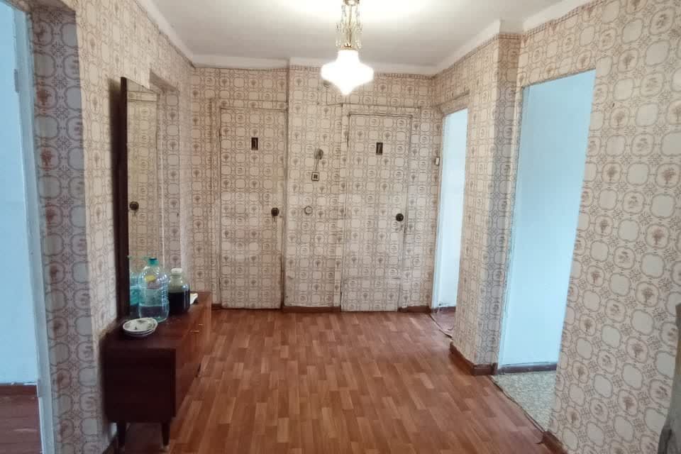 Продаётся 3-комнатная квартира, 58 м²