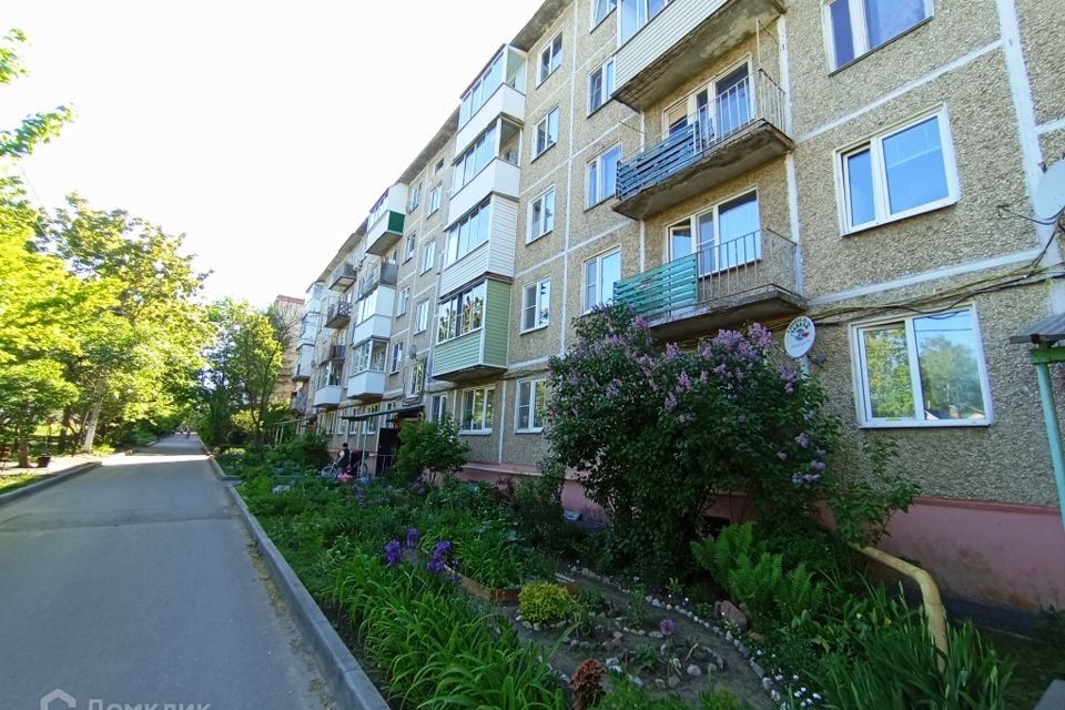 Продаётся 2-комнатная квартира, 42.4 м²