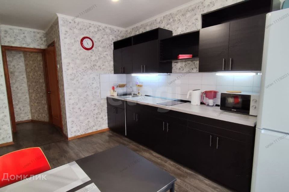 Сдаётся 1-комнатная квартира, 54 м²