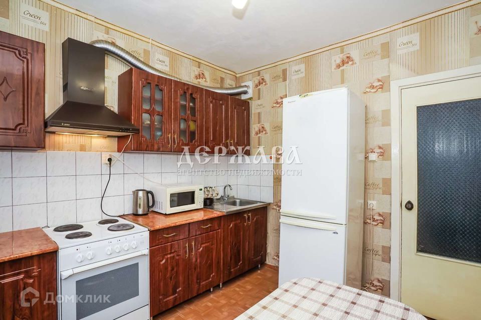 Продаётся 3-комнатная квартира, 63 м²