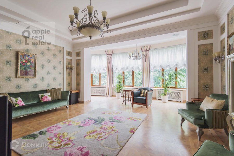 Сдаётся 4-комнатная квартира, 172 м²