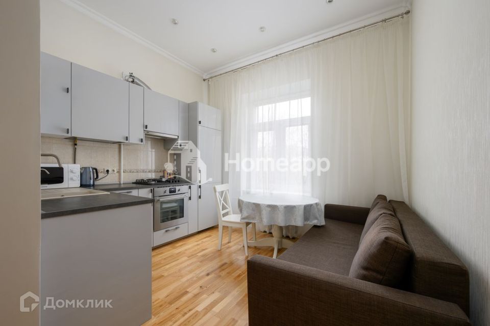 Продаётся 1-комнатная квартира, 52.8 м²