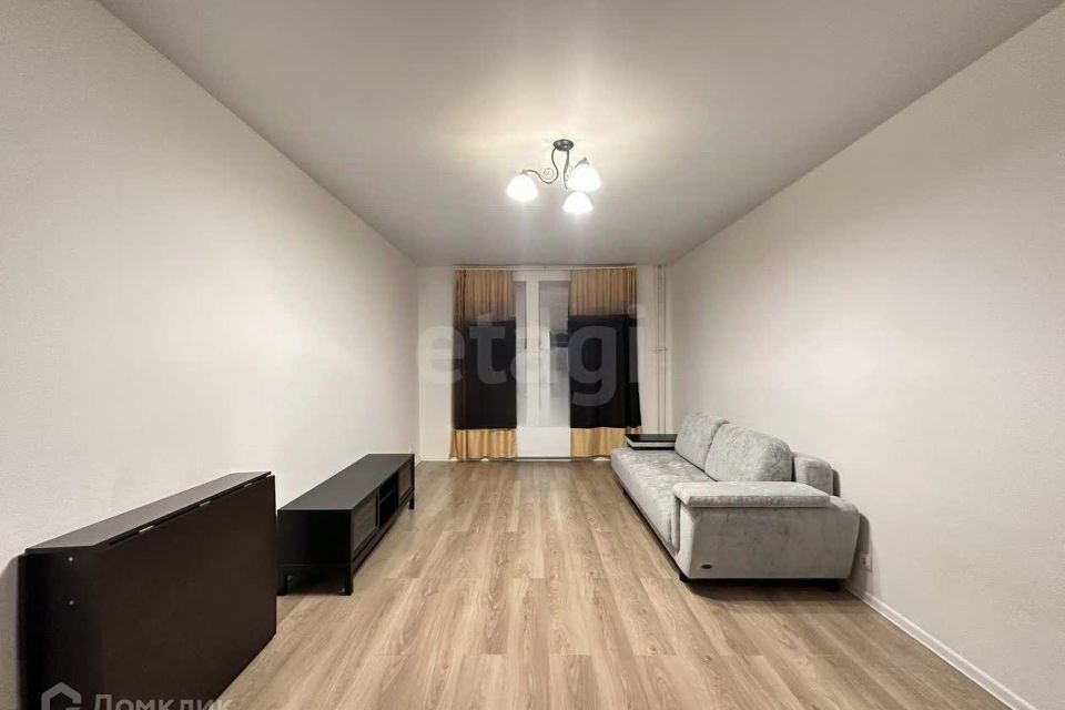 Продаётся 2-комнатная квартира, 55.7 м²