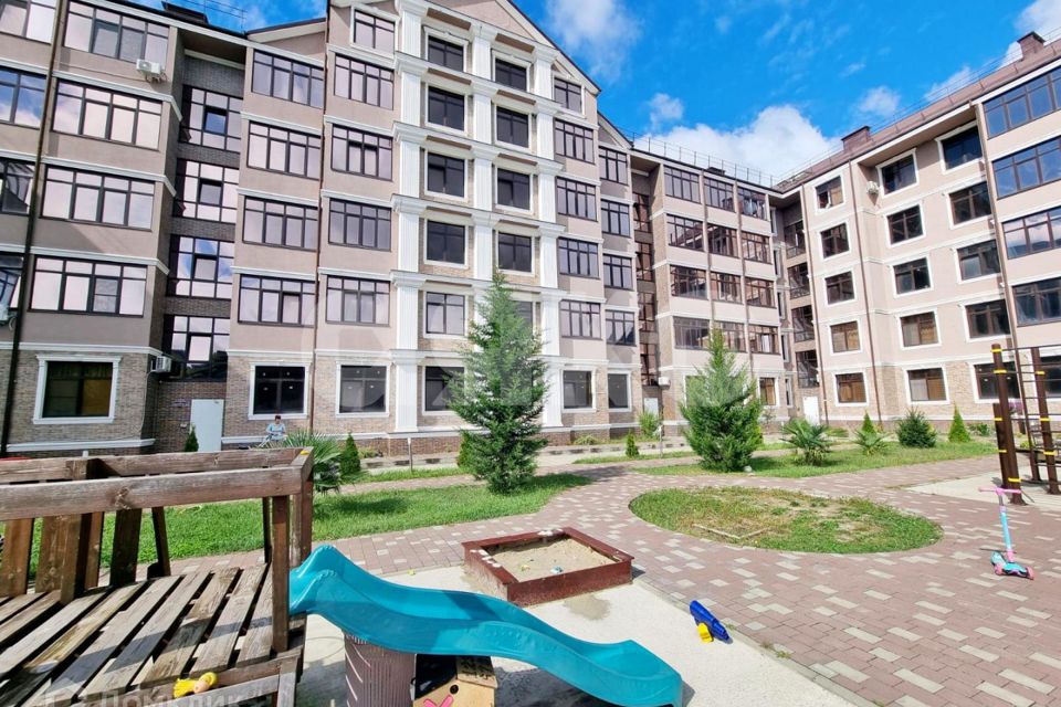 Продаётся 3-комнатная квартира, 71.7 м²
