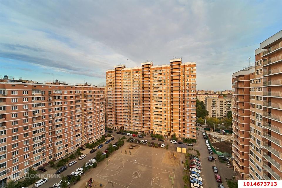 Продаётся 3-комнатная квартира, 87 м²