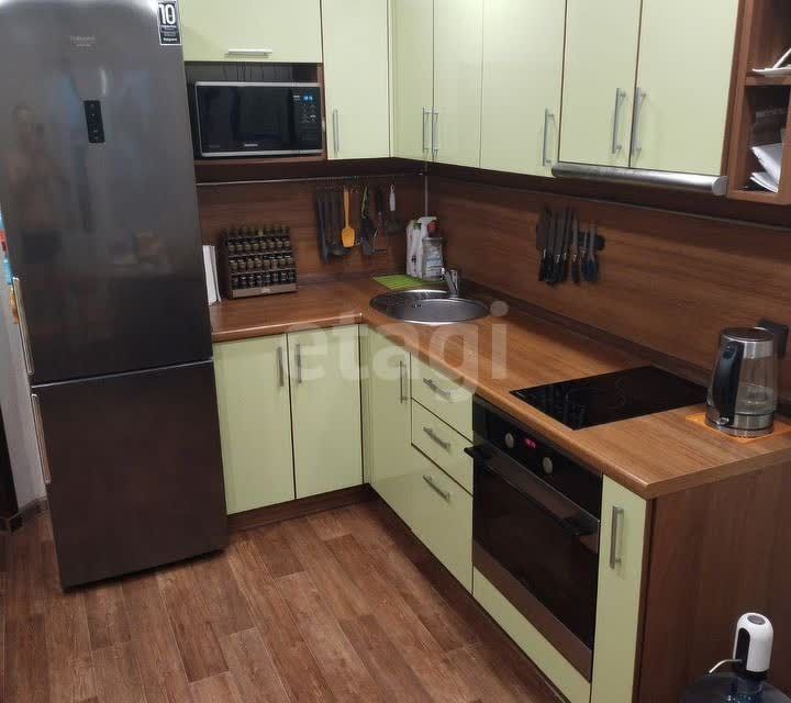 Продаётся 1-комнатная квартира, 46 м²