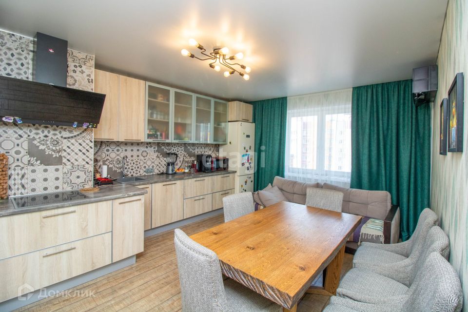Продаётся 3-комнатная квартира, 77.8 м²