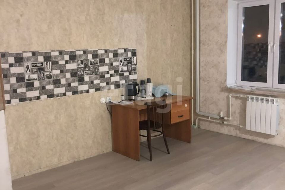 Продаётся 2-комнатная квартира, 56.8 м²
