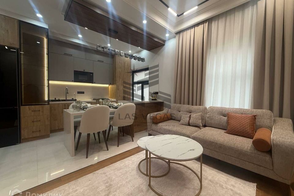 Сдаётся 3-комнатная квартира, 108 м²
