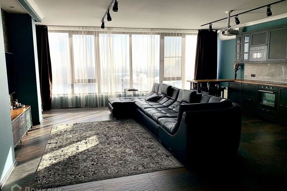 Продаётся 2-комнатная квартира, 73 м²