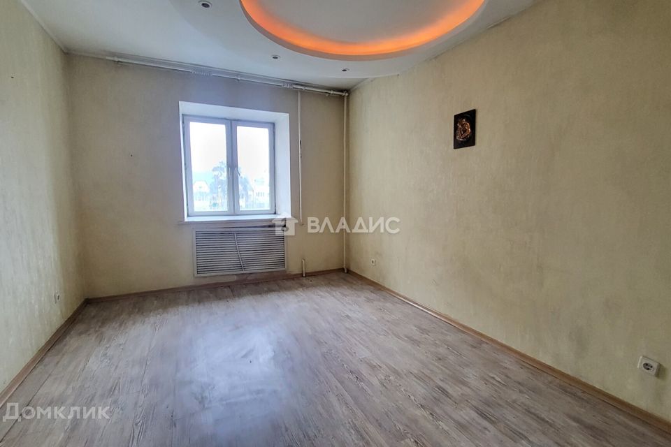 Продаётся 3-комнатная квартира, 121 м²