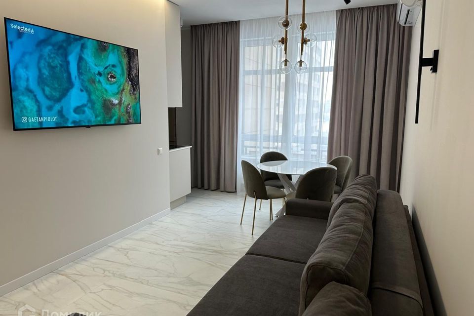 Сдаётся 2-комнатная квартира, 84 м²