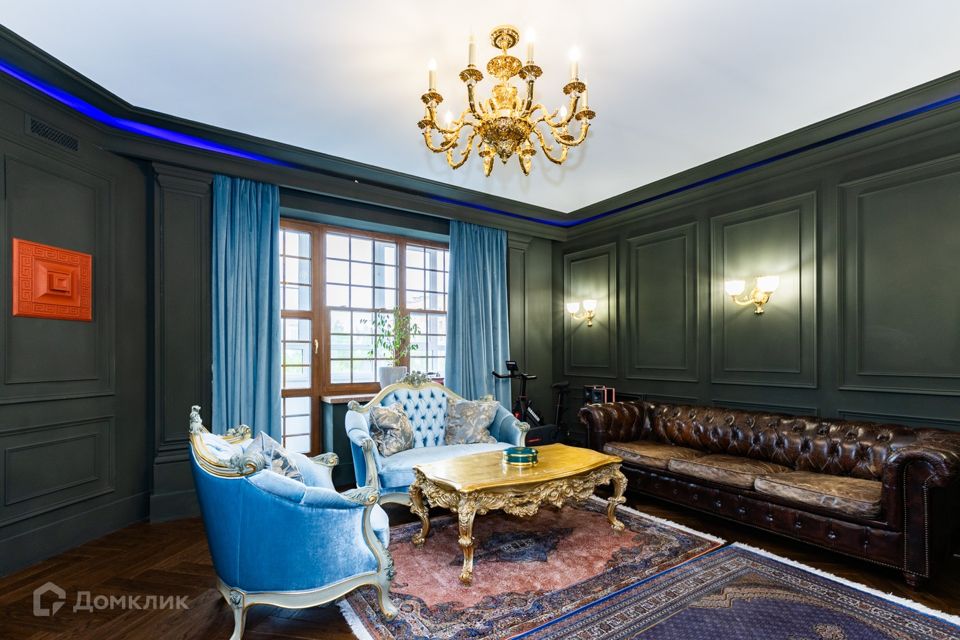 Продаётся 3-комнатная квартира, 108.5 м²