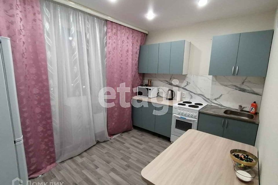 Сдаётся 1-комнатная квартира, 43 м²