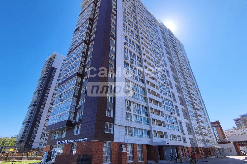 Продаётся 1-комнатная квартира, 40.2 м²