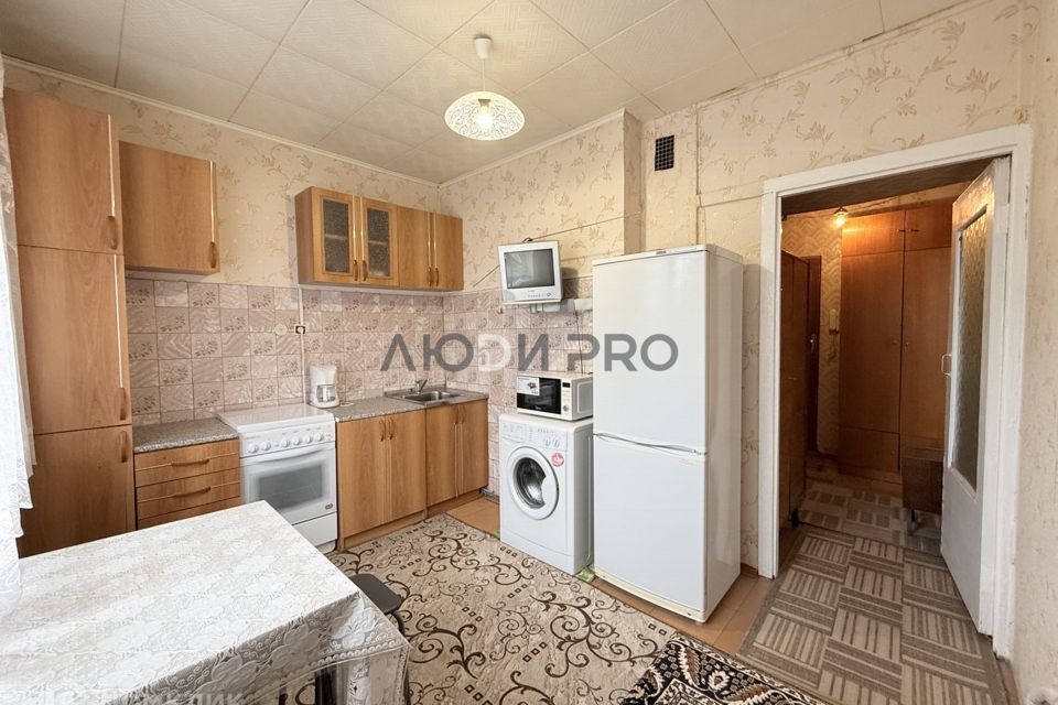 Продаётся 1-комнатная квартира, 36.7 м²