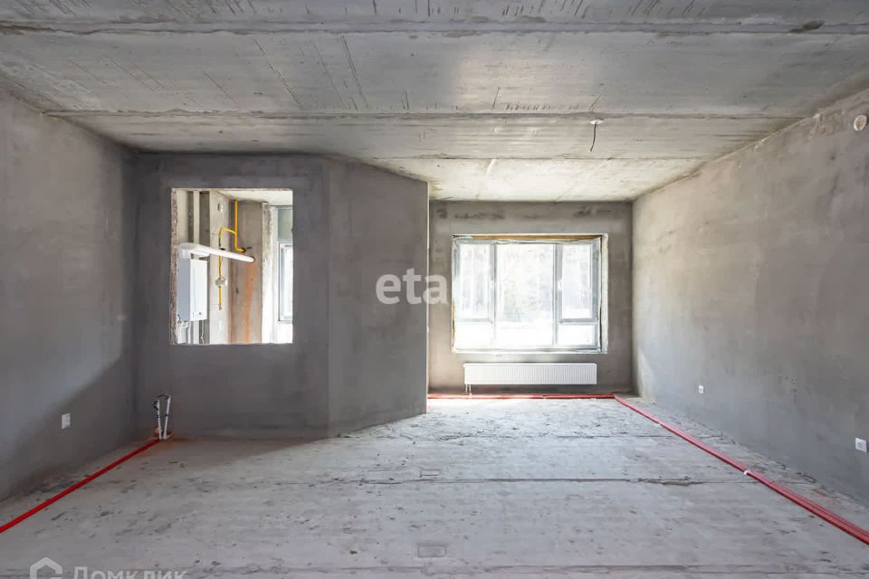Продаётся 2-комнатная квартира, 79.6 м²
