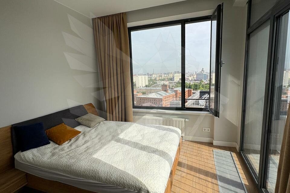 Продаётся 4-комнатная квартира, 77 м²