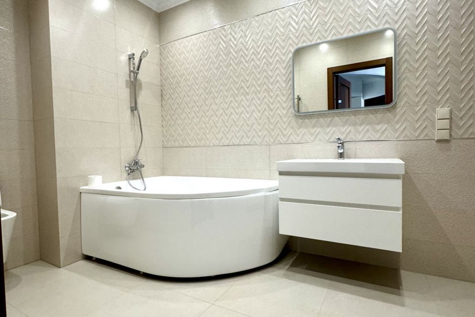 Продаётся 4-комнатная квартира, 115 м²