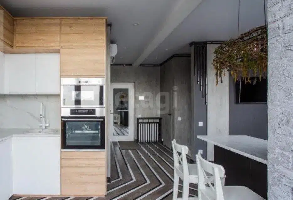 Продаётся 2-комнатная квартира, 90 м²