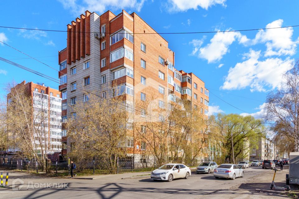 Продаётся 4-комнатная квартира, 121.1 м²