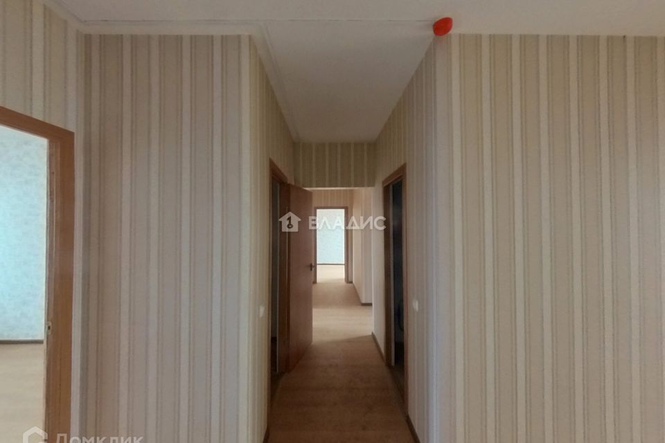 Продаётся 6-комнатная квартира, 145.9 м²