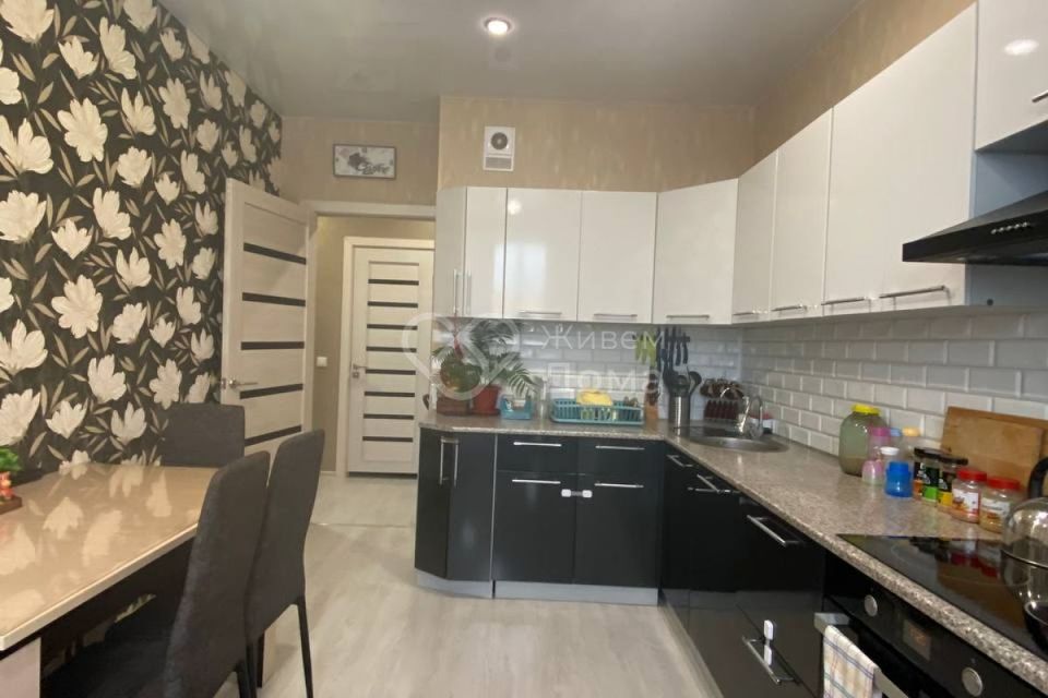 Продаётся 2-комнатная квартира, 58 м²